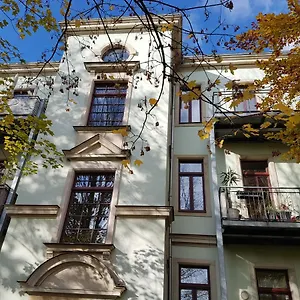 https://stilvolle-1-raum-wohnung-zentral-ruhig-gelegen.dresdenhotels.net