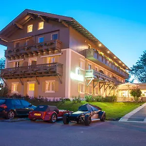 Schlossblick Chiemsee Prien