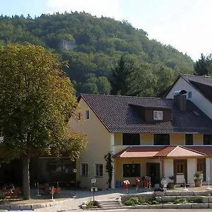 Landgasthof Zum Wolfsberg Guest house