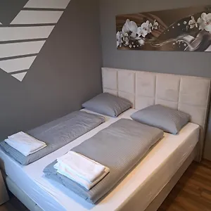 3* Szálloda A8 Lukas